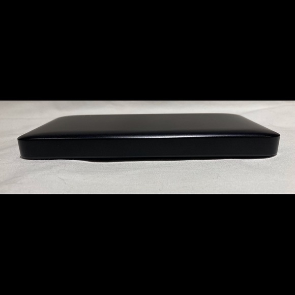 Belkin Powerbank/Portable Charger 10000 mAh F7U020 - Picture 6 of 9